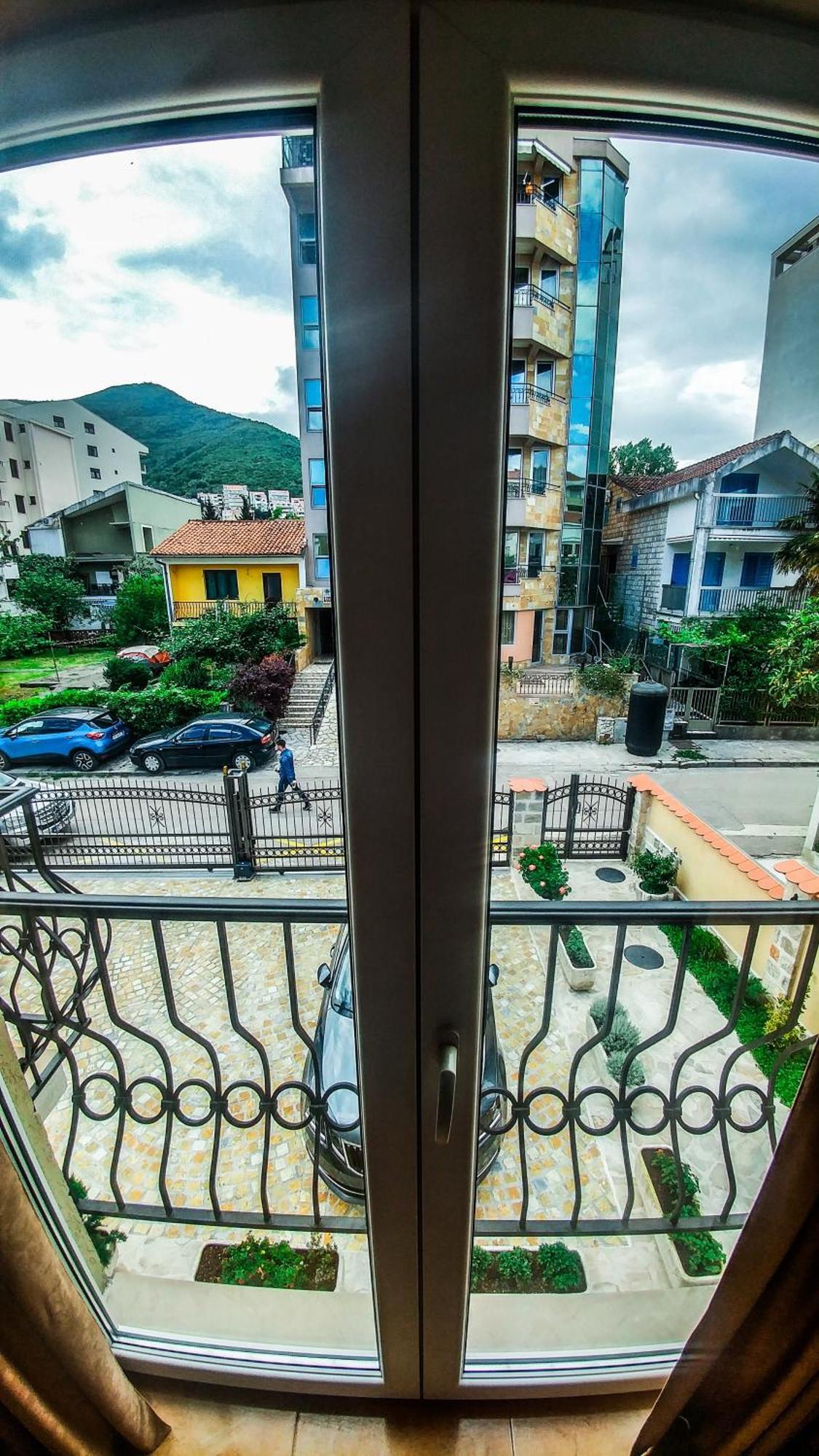 Villa Franeta Apartments Будва Стая снимка
