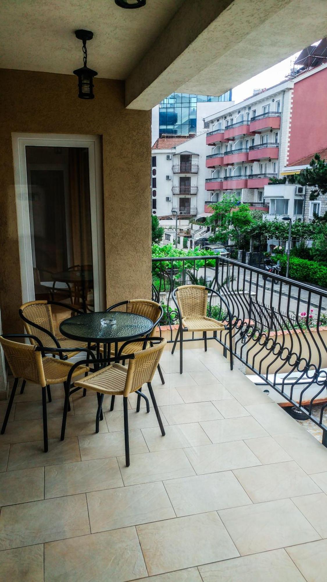 Villa Franeta Apartments Будва Стая снимка